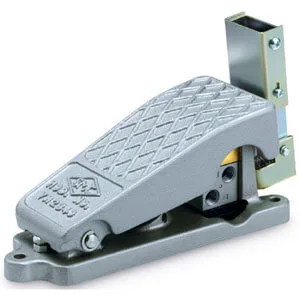 XT34-60/67 XT34-60/67, Foot Pedal Type