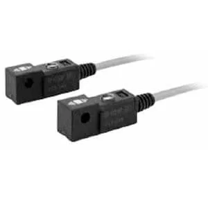 D-G59F D-G59F, 2 Colour Indication Style with Diagnostic Output Solid State Switch, Band Mounting, Grommet